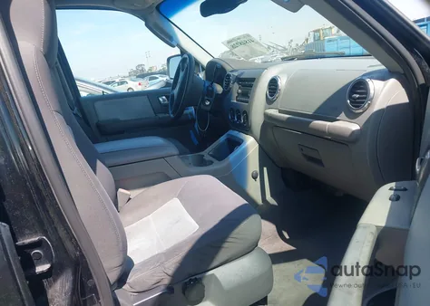 2004 Ford Expedition Xlt z USA, uszkodzony, nr VIN 1FMPU15L94LA57079